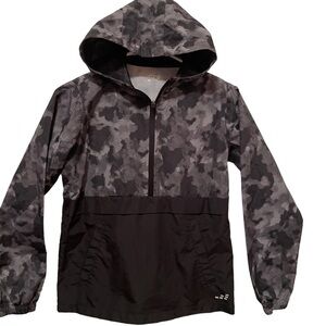 BCG Boys Camo Windbreaker Jacket Pullover  1/2 Zip Gray Size 10-12 Med